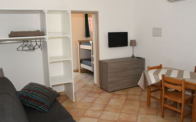 Accommodation:&nbsp;Studio Cabine Type B 600.1
