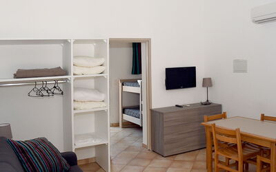 Accommodation:&nbsp;Studio Cabine Type B 600.1