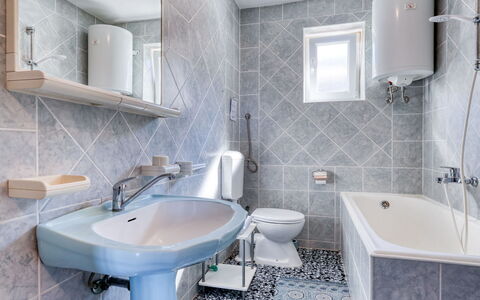 Nena: Bathroom, Plumbing Fixture, Flooring, Interior Design, Floor, Sink, Bathroom Sink, Tap, Bathtub, Toilet