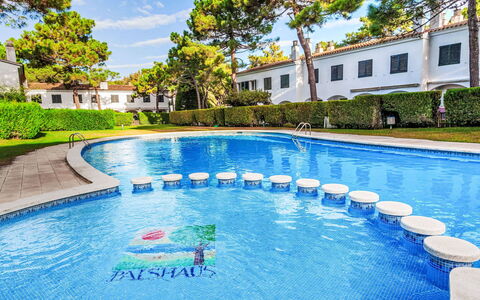 Pals 1721: Leisure, Swimming Pool, Resort, Outdoor Furniture, Hotel, Vacation, Hacienda, Villa, Boutique Hotel, Resort Town