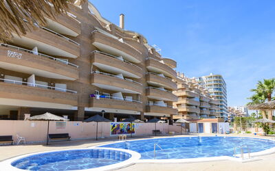 Oropesa del Mar 216: Sky, Plant, Building, Daytime, Property, Window, Tree, Architecture, Urban Design, Leisure