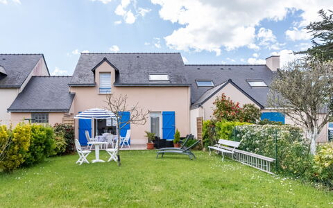 La Perle de Damgan: Cloud, Plant, Sky, Building, Furniture, Property, House, Window, Tree, Land Lot