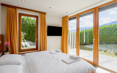 Accommodation:&nbsp;Emma 280.10