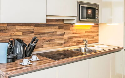 Accommodation:&nbsp;Emma 280.3