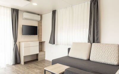 Accommodation:&nbsp;Mit 2 Schlafzimmern 100.3