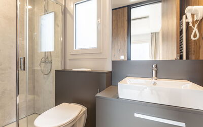 Accommodation:&nbsp;Premium Baumhaus mit 1 Schlafzimmer 100.6