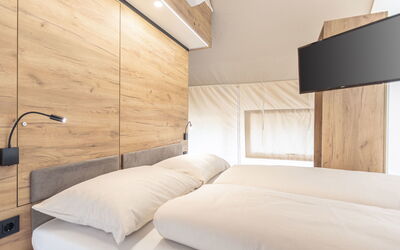 Accommodation:&nbsp;Luxuszelt Safari für 4 Personen 100.1