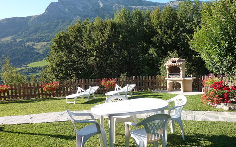 Namasté: Property, House, Cottage, Table, Grass, Real Estate, Tree, Furniture, Hill Station, Vacation