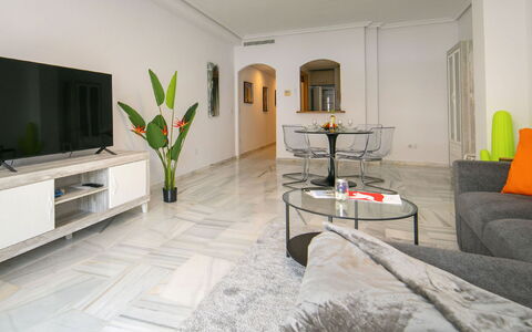Accommodation:&nbsp;Calpe Bay 1070.6