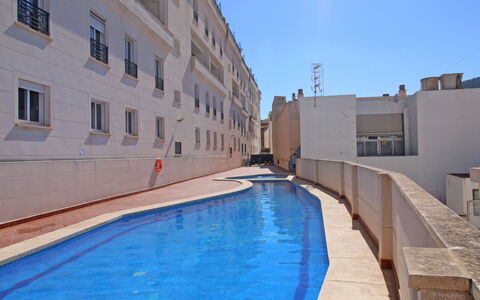 Calpe Calp 1070: Water, Sky, Building, Window, Swimming Pool, Azure, Shade, Composite Material, Real Estate, Leisure