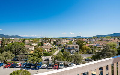 Accommodation:&nbsp;Les Roches Bleues 105.2