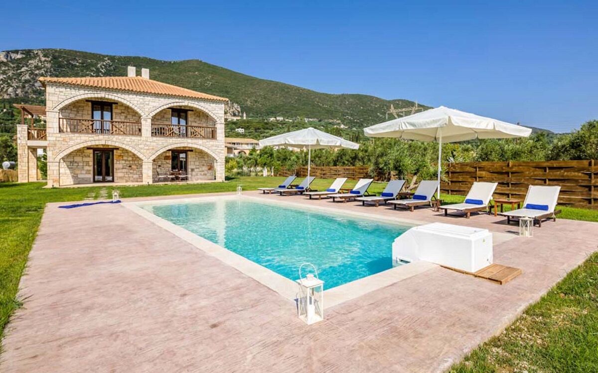 Villa Chartata