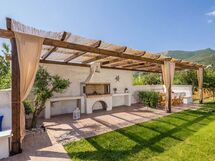 Villa Chartata