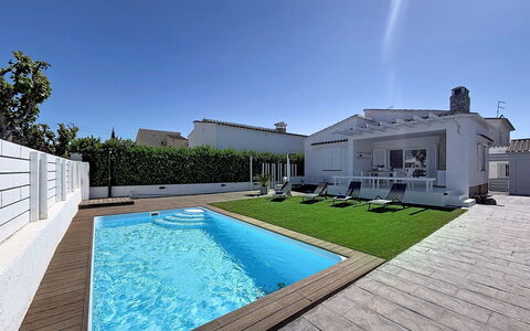Otlo: Swimming Pool, Residential Area, Home, Composite Material, Resort, Estate, Shade, Courtyard, Villa, Eco Hotel