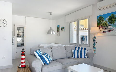 Otlo: Furniture, Couch, Interior Design, Flooring, Living Room, Floor, Table, Apartment, Room, Chair