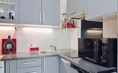 Accommodation:&nbsp;Les Pins 700.15