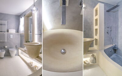 Vico Castello Deluxe 3: Plumbing Fixture, Tap, Mirror, Bathroom Sink, Bathtub, Bathroom Cabinet, Building, Sink, Bathroom, Wood