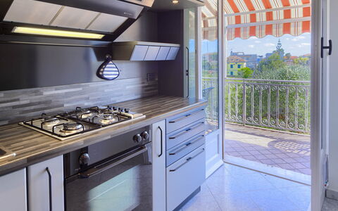 Villa La Rodina - Diano Marina: Cabinetry, Gas Stove, Countertop, Kitchen Appliance, Cooktop, Kitchen Stove, Kitchen Sink, Wood, Building, Kitchen