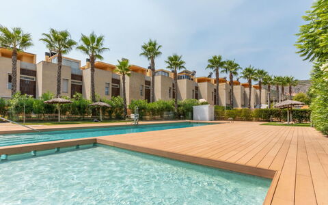 Residencial Oropesa - la Concha: Shade, Garden, Resort, Eco Hotel, Landscaping, Courtyard, Walkway, Hacienda, Hotel