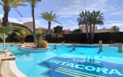 Bitacoras: Cloud, Sky, Water, Property, Swimming Pool, Light, Azure, Nature, Tree, Plant