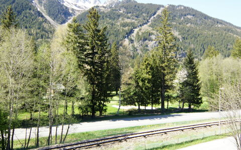 Alpen Roc: Sky, Plant, Mountain, Tree, Natural Landscape, Larch, Slope, Highland, Land Lot, Road Surface