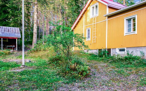 Hiljanrinne: Wood, Cottage, Siding, Log Cabin, Wood Stain, Hardwood, Plank, Lumber, Natural Material, Garden Buildings
