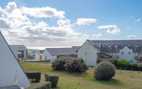 Guidel 604: Sky, Plant, Building, Daytime, Property, Tree, Urban Design, Neighbourhood, Residential Area, Woody Plant