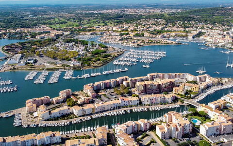 Cap D'Agde 808: Water, Water Resources, Sky, Cloud, Building, Property, Daytime, Boat, Blue, Nature