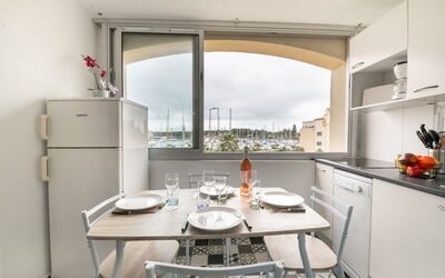 Accommodation:&nbsp;Les Héliades 808.2