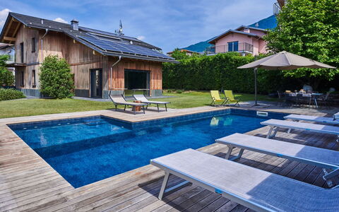 Woodhouse: Water, Furniture, Property, Plant, Building, Cloud, Sky, Swimming Pool, Window, Azure