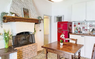 Accommodation:&nbsp;Mamo 14.4