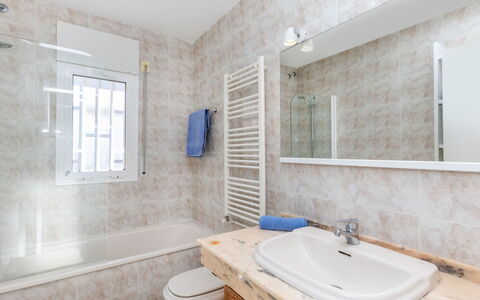 Canyadell: Bathroom, Plumbing Fixture, Flooring, Floor, Sink, Bathroom Sink, Toilet Seat, Interior Design, Toilet, Tap
