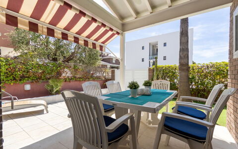 Canyadell: Plant, Furniture, Table, Property, Chair, Flowerpot, Shade, Outdoor Furniture, Houseplant, Lighting