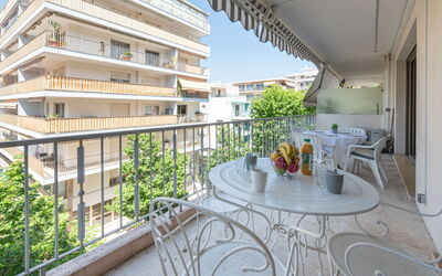 Le Valencia