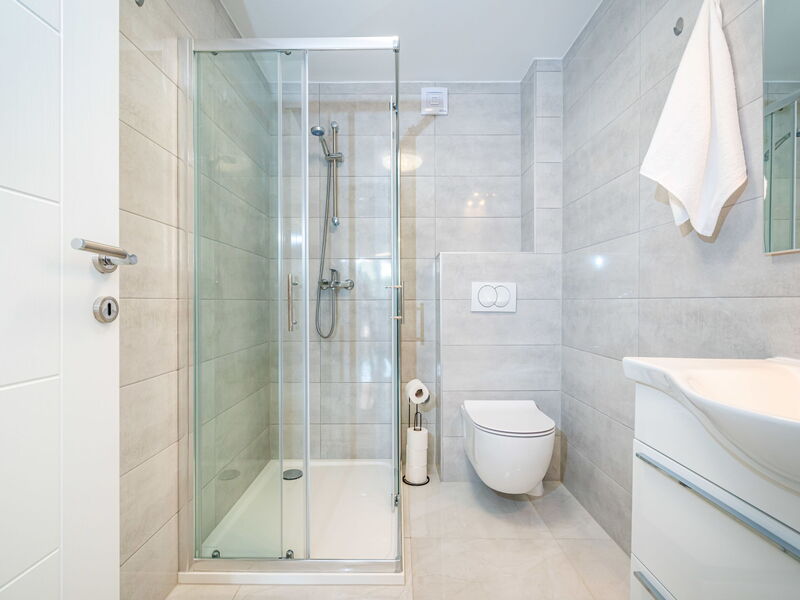 Accommodation:&nbsp;Ilux 142.1