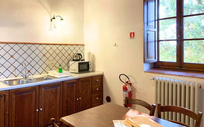 Le Fonti 13: Wood, Furniture, Interior Design, Flooring, Ceiling, Floor, Room, Lighting, Kitchen, Countertop