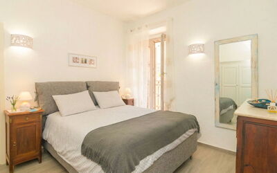 Accommodation:&nbsp;Pavoncella 700.1