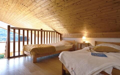Saint Gervais 405: Furniture, Comfort, Wood, Bed Frame, Floor, Bed, Shade, Flooring, Hardwood, Bedroom