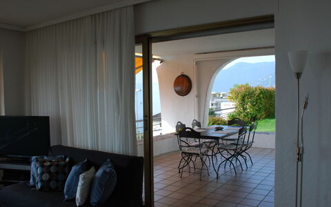 Lakeview: Furniture, Building, Plant, Table, Living Room, Wood, Comfort, Shade, Houseplant, Floor