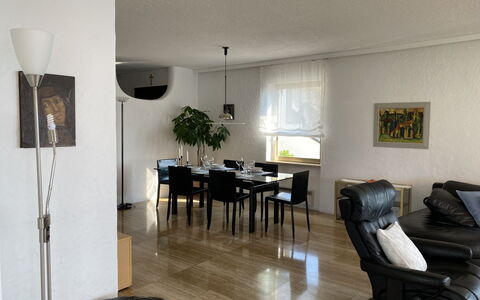 Lakeview: Table, Furniture, Couch, Building, Plant, Wood, Houseplant, Chair, Comfort, Flooring
