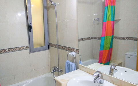 Benicarlo: Mirror, Tap, Plumbing Fixture, Sink, Photograph, Bathroom Sink, Bathroom, Bathtub