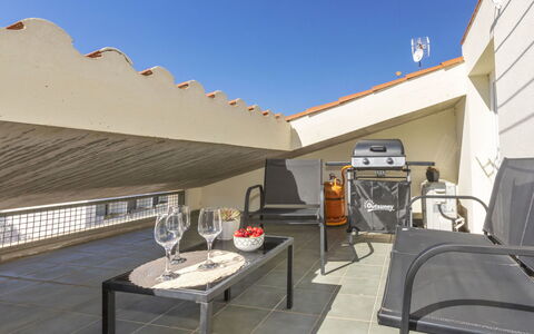 Montse: Flooring, Floor, Ceiling, Chair, Balcony, Penthouse Apartment