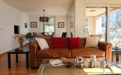 Le Belvédère D3.8 500.3: Brown, Couch, Table, Furniture, Property, Wood, Studio Couch, Interior Design, Living Room, Picture Frame