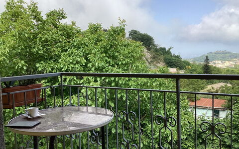Mansardina sui Due Golfi: Cloud, Plant, Sky, Property, Plant Community, Table, Green, Botany, Natural Landscape, Tree