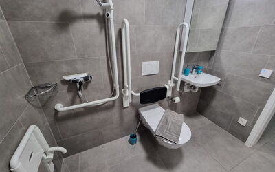 Accommodation:&nbsp;Loctowers A4.1.1 60.18