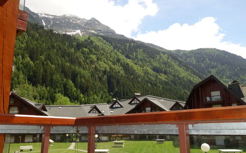 Les Contamines 500: Cloud, Sky, Mountain, Building, Plant, Property, Green, Nature, Tree, Land Lot