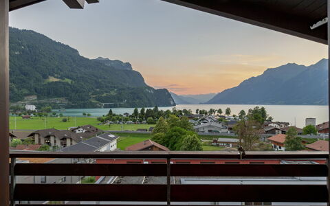 Brienz Sunset: Mountainous Landforms, Mountain, Hill, Mountain Range, Hill Station, Valley, Balcony, Ridge, Alps