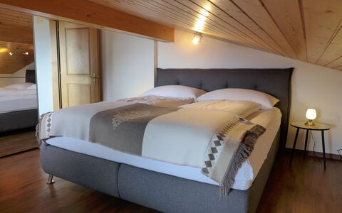 Brienz Sunset: Building, Furniture, Comfort, Lamp, Wood, Lighting, House, Interior Design, Bed Frame, Floor