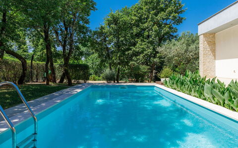 Villa Frleti: Water, Plant, Property, Swimming Pool, Sky, Blue, Nature, Azure, Shade, Rectangle