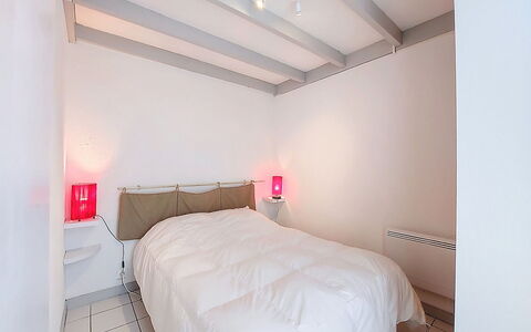 Les Mathes 500: Bed, Bedroom, Furniture, Interior Design, Floor, Ceiling, Flooring, Bed Sheet, Room, Bedding